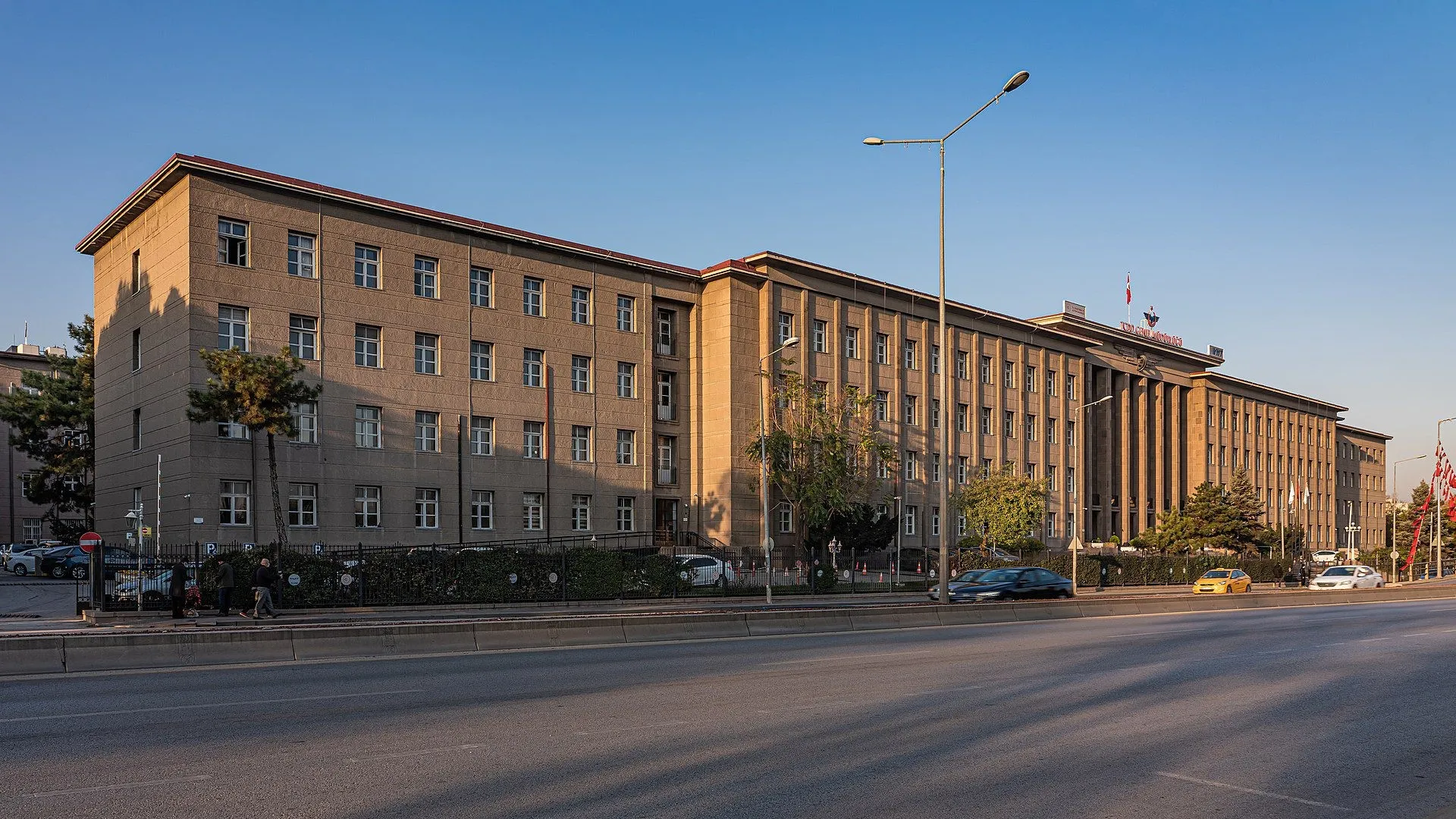 TCDD GENEL MÜDÜRLÜK BİNASI RESTORASYON YAPİM İŞİ